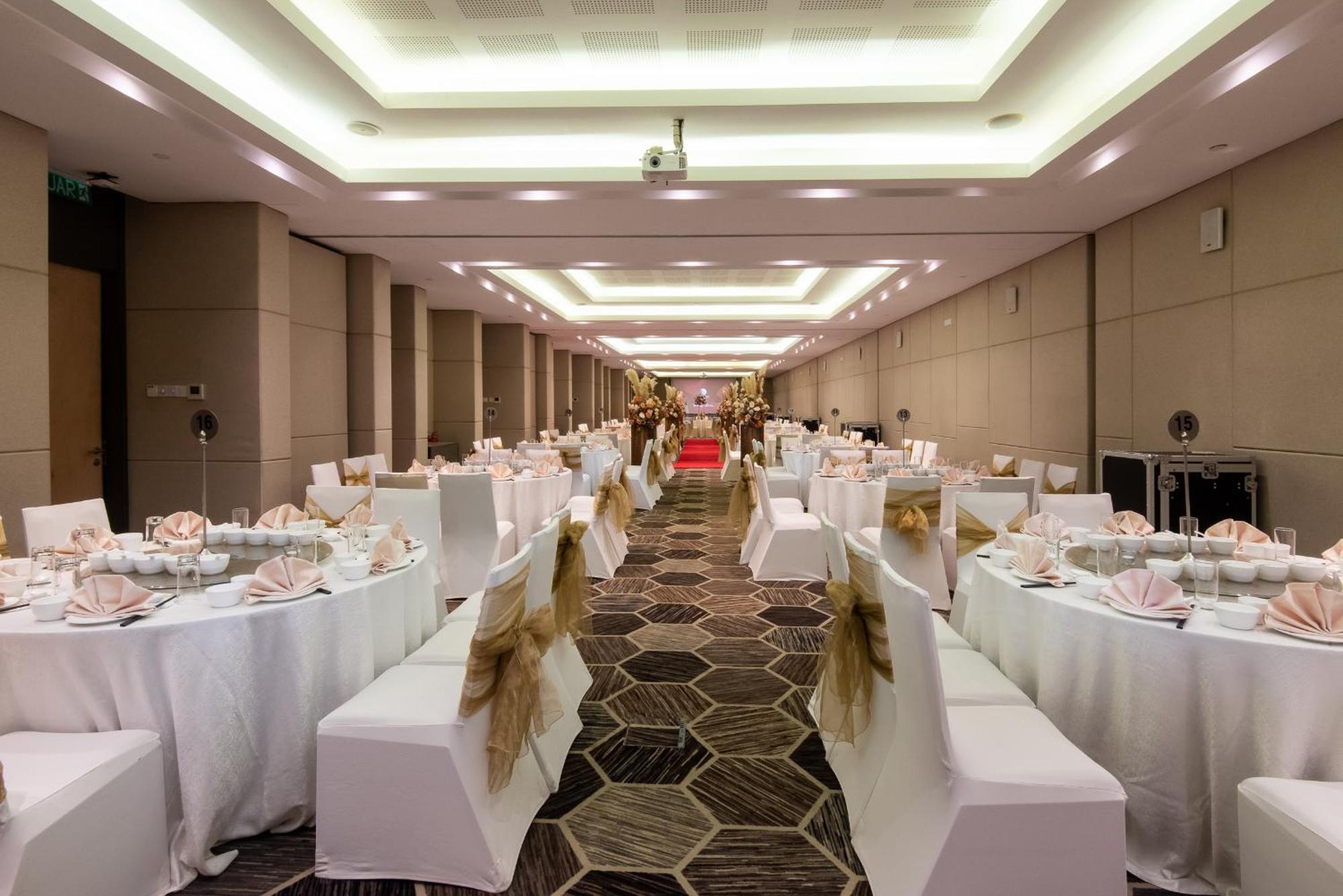 Olive Tree Hotel Penang Bayan Lepas Exterior foto